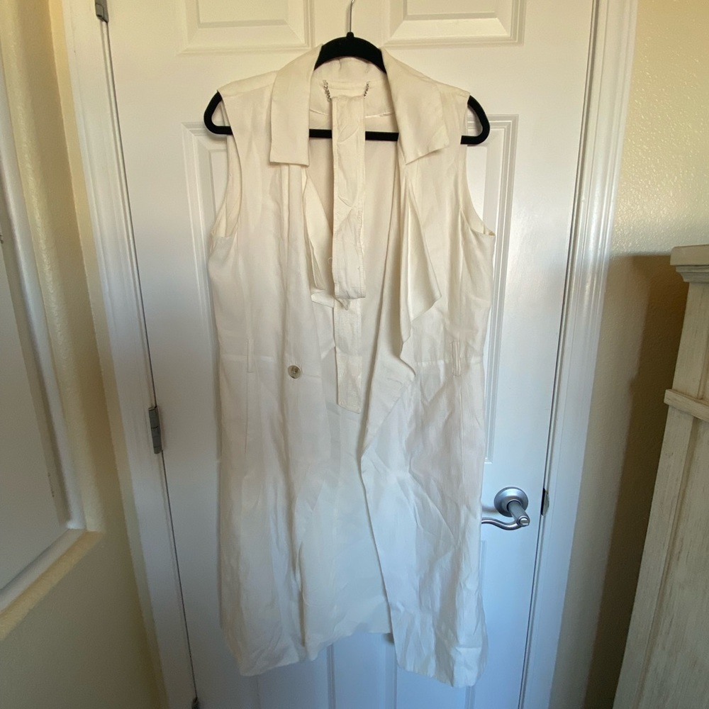 White House Black Market White Shawl